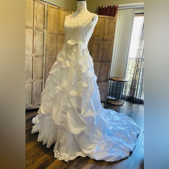 David's Bridal Dresses & Skirts - Candlelight White Satin Halter Poufy Ruched Wedding Gown with Train.